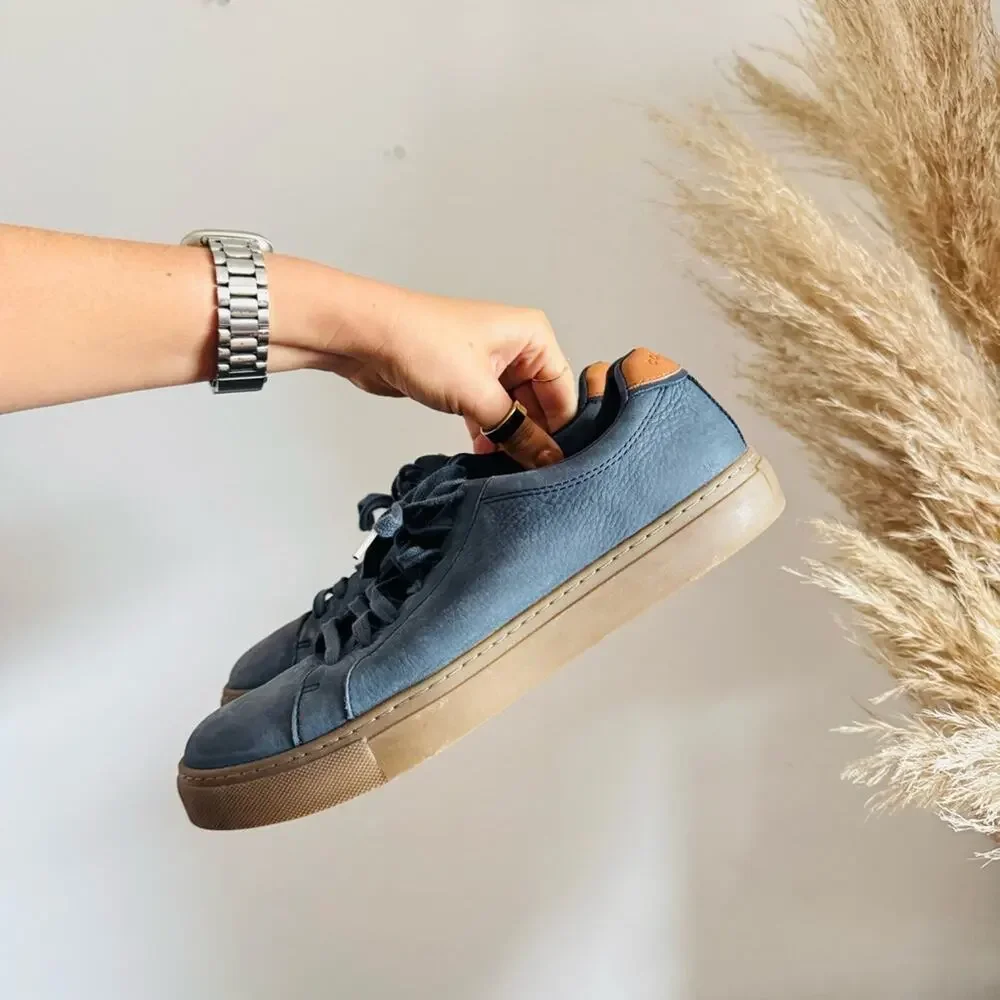 MENS COLE HAAN Navy Blue Leather Brown Gum Rubber $175 Sneakers Tennis Shoes 8.5
